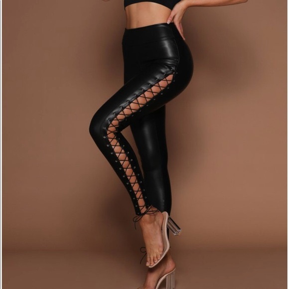 MESHKI NWT black lace up Kaia legging pants Sz XS - Picture 2 of 12